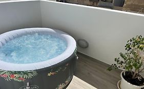 Sea Side View 2 Bedroom Apartment With Terrace Beppe'S Apartment
